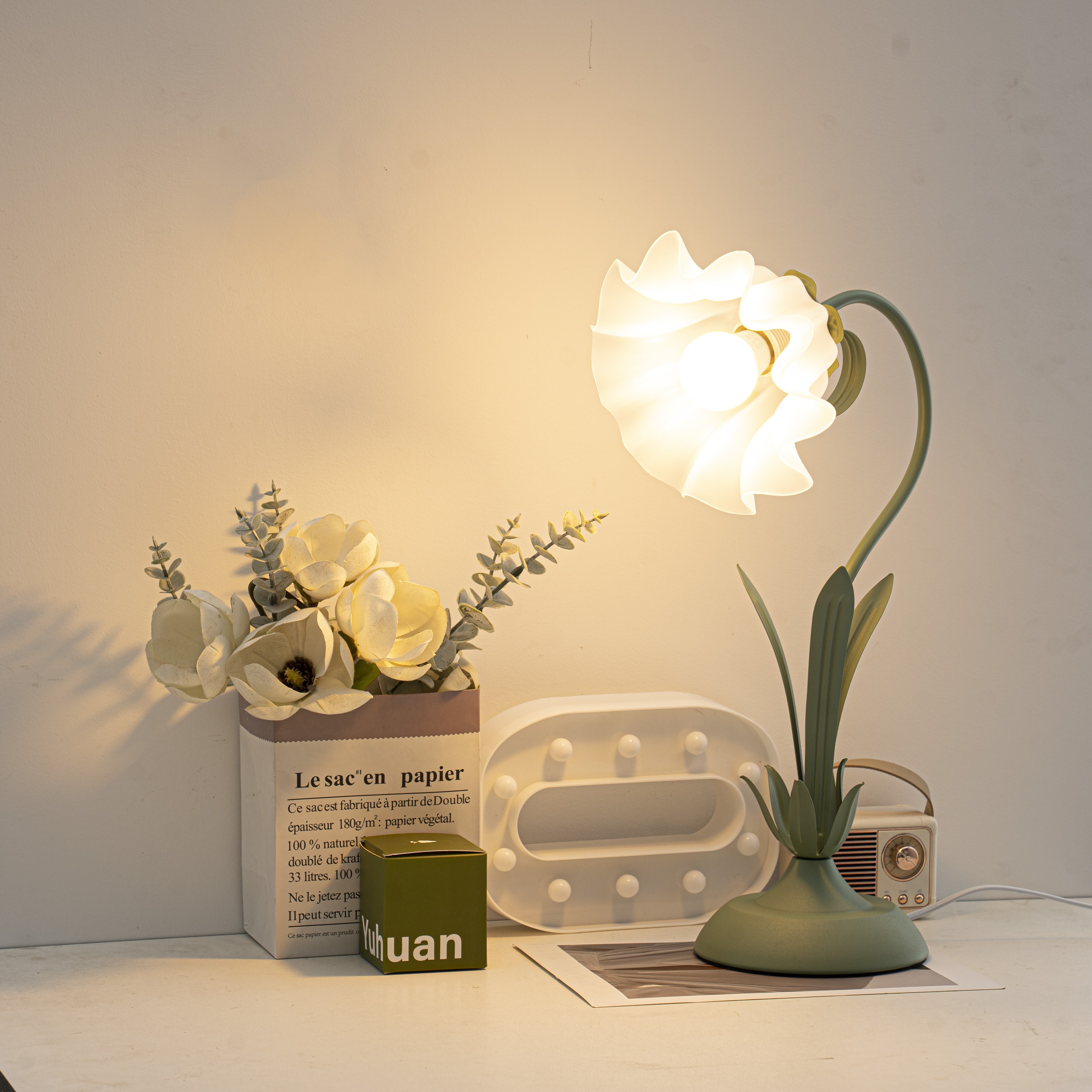 rustic single head desk lamp with barrel shade oil rubbed efficient usb powered light with tricolor dimming downlight for bedroom switch control no battery included details 3